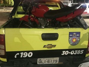 Polícia recupera moto roubada em São josé da Tapera