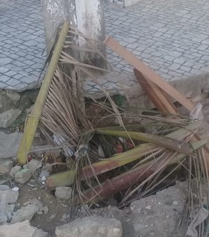 Moradores reclamam de bueiros danificados no Tabuleiro do Martins