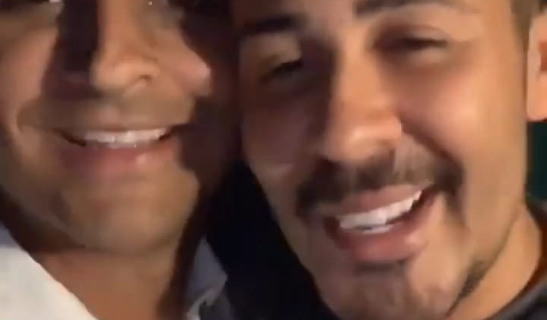 Carlinhos Maia comemora eleição de JHC e pede para amigo 'olhar pela cidade'