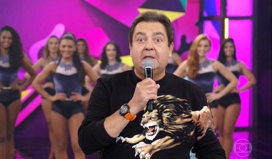 Domingão do Faustão deixará de ser ao vivo, diz colunista