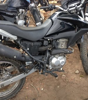 Policiais da RP2 encontram moto roubada na Primavera