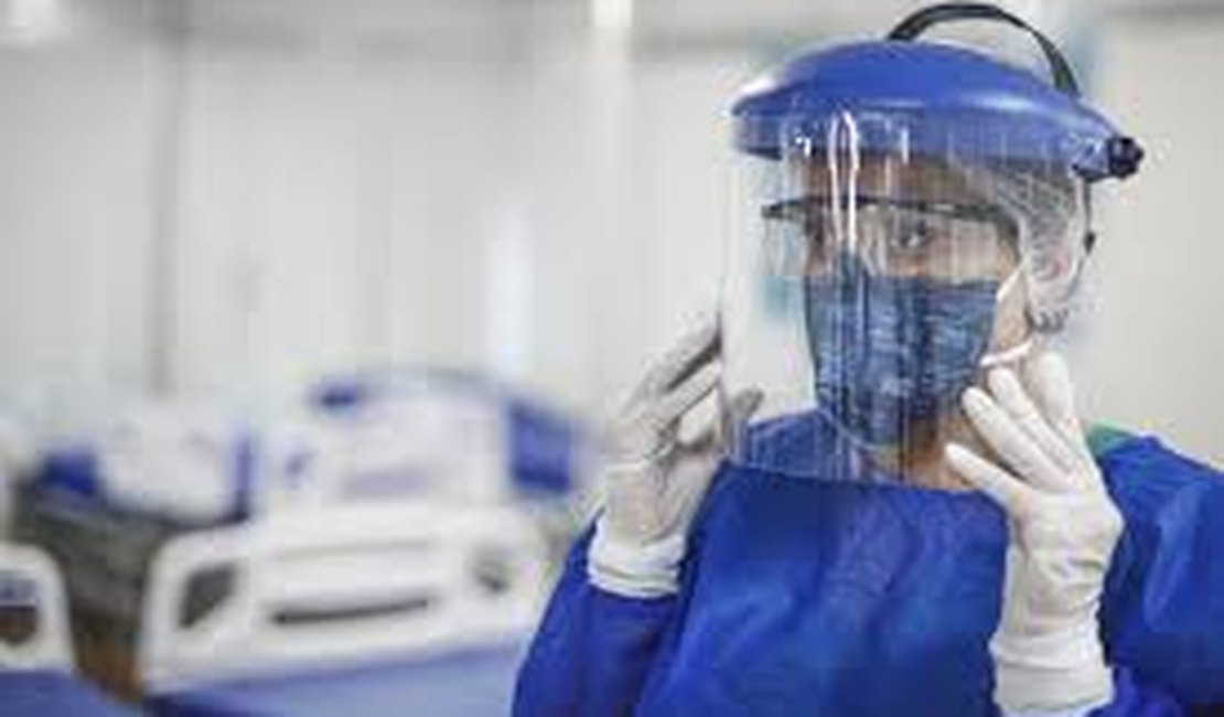 Mais de 4,3 mil profissionais de saúde testaram positivo para Covid-19 em AL