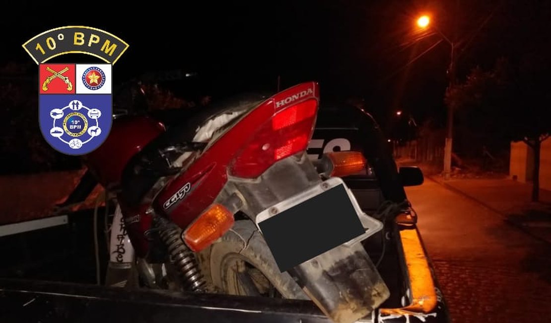 Após denúncia de disparos de arma de fogo, PM apreende moto irregular em Estrela de Alagoas