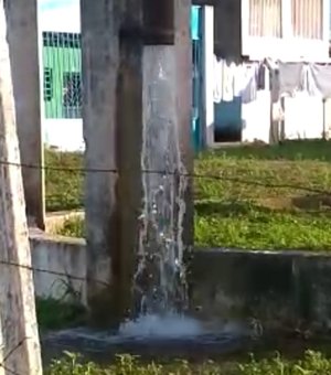 Moradores alertam sobre vazamento de água no Conjunto Cidade Sorriso II