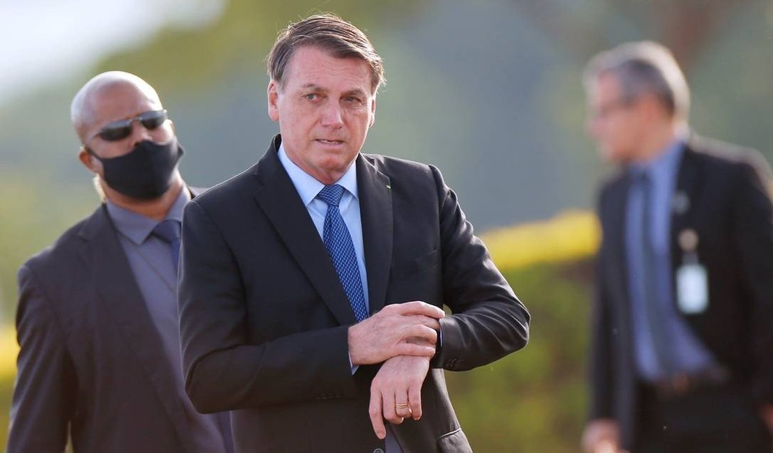 Governo não tem como manter auxílio de R$ 600, diz Bolsonaro