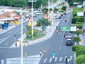 Com redução de mortes por Covid-19 no interior, Sertão avança para fase Amarela