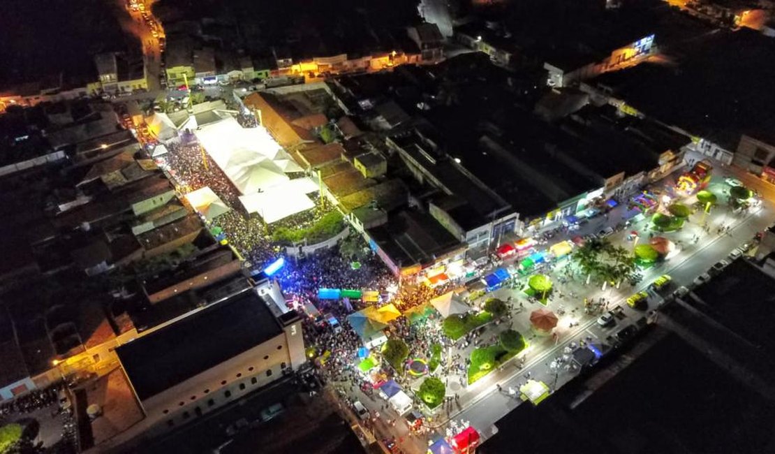Festa da Liberdade 2019: Público lota Praça de Eventos em Girau do Ponciano para show de Saia Rodada e Mastruz com Leite