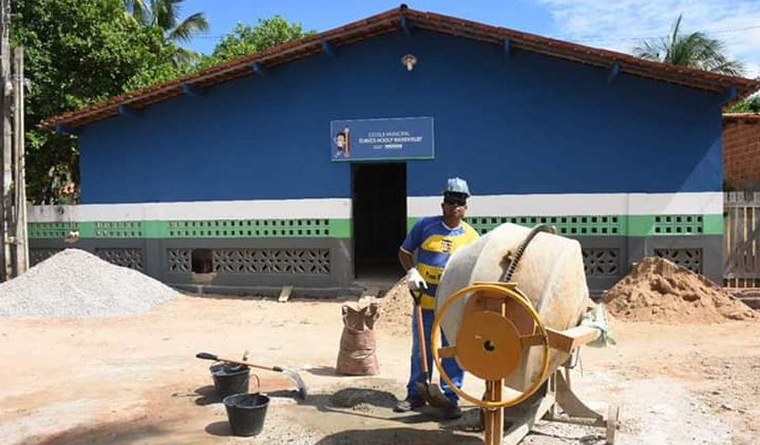 Escolas Municipais de Maragogi passam por reformas