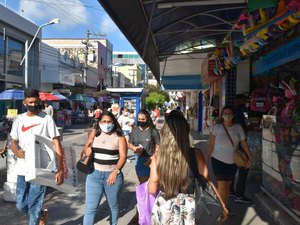 Carnaval movimenta economia comércio do Centro de Maceió