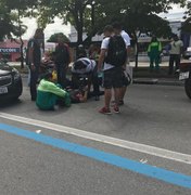 Pedestres são atropelados por motocicleta na Av. Fernandes Lima