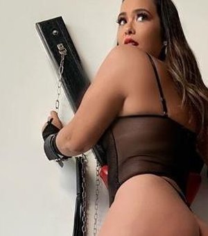 Geisy Arruda comemora Dia do Orgasmo com foto ousada no Instagram