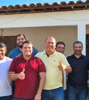 Vereadores formam grupo para apoiar Thiago ML à presidência da Câmara de Arapiraca