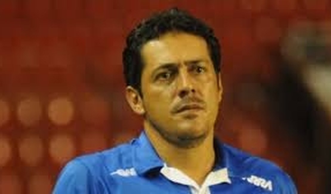 Agora no ASA,Maurílio Silva recebeu prêmio de melhor técnico no Ceará