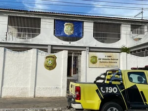 Suspeito de incendiar casa e e veículos de empreendedora é preso em Delmiro Gouveia