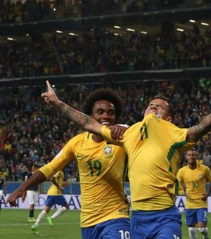 Brasil 2 x 0 Equador - Coutinho brilha, e seleção brasileira confirma a liderança