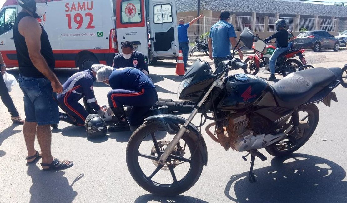 Acidente envolvendo carro e moto deixa um ferido na tarde desta sexta-feira em Arapiraca
