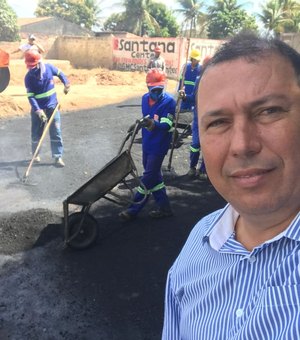 Fabiano Leão acompanha obras de acesso ao Morro Santo em Arapiraca