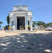 Cinco pessoas ficam presas dentro do cemitério São José, em Maceió