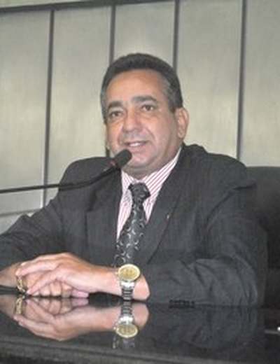 Deputado oferece recompensa para identificar criminosos que ameaçaram eleitores em Maceió