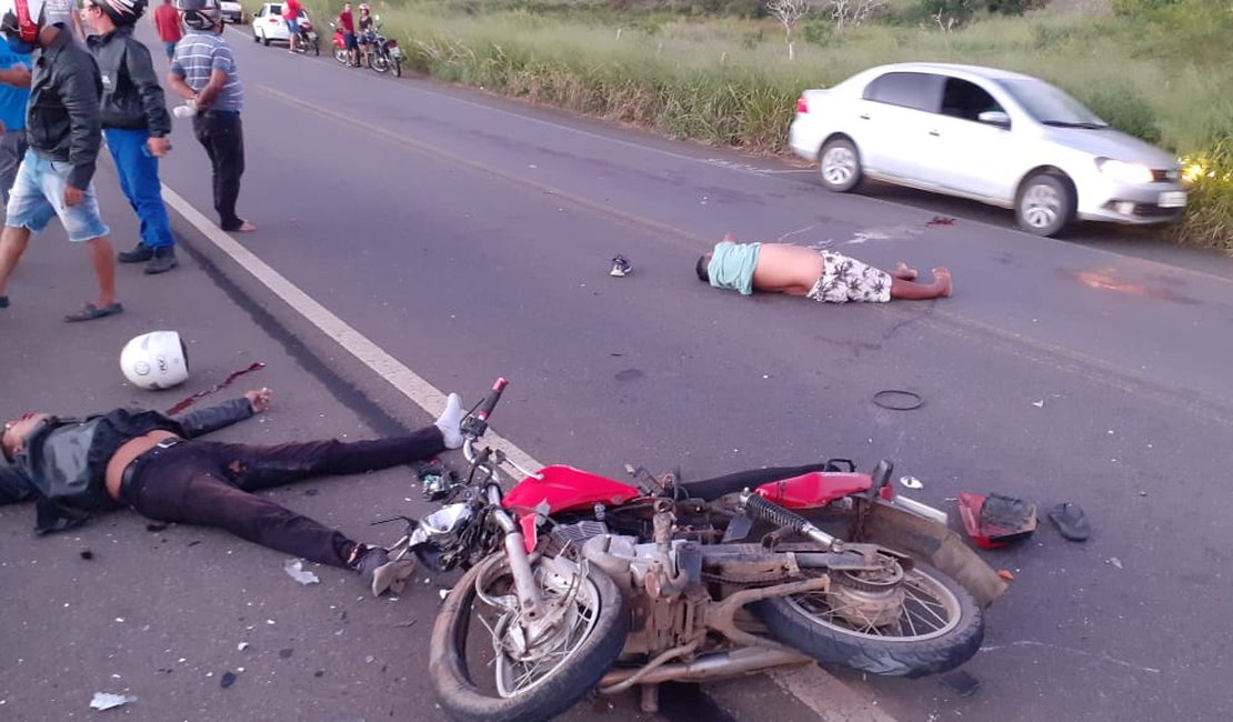 Dois motociclistas morrem em acidente na AL 115