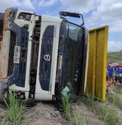 Caminhão de acidente em Jacuípe estava com mais de 60 pessoas