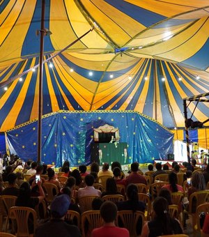 Dia gratuito de  circo faz a alegria de arapiraquenses neste domingo (4) no Bosque das Arapiraca