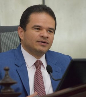 Marcelo Victor rebate acusações de Rodrigo Cunha: 'Ele usa imunidade parlamentar'