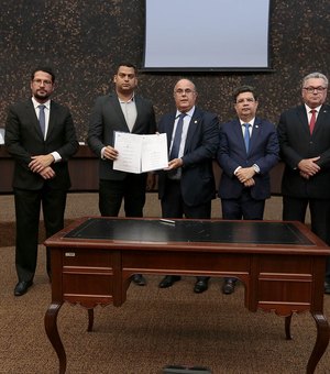 Maragogi firma convênio com TJAL para implantar Moradia Legal