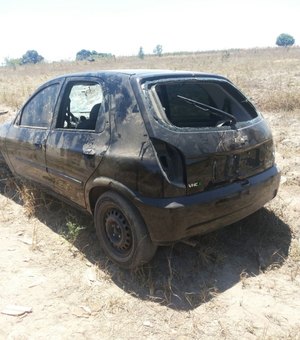 Policia Militar localiza veículo Celta roubado em Arapiraca