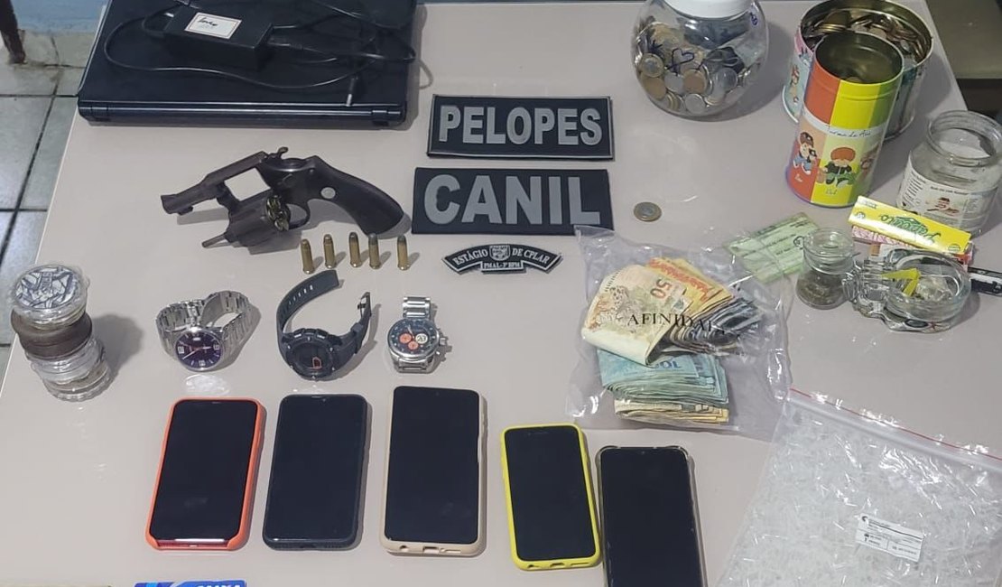 [Vídeo] Operação Mercador prende dez acusados que vendiam drogas em bares e lojas de roupas em Arapiraca