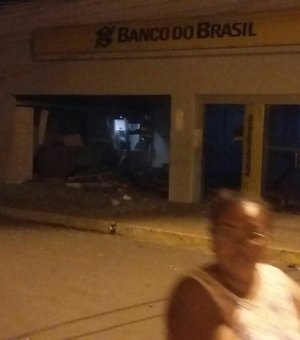 Bandidos detonam caixas em agência do BB de Campo Grande