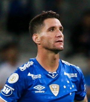 Justiça mineira impede Thiago Neves de rescindir contrato com o Cruzeiro