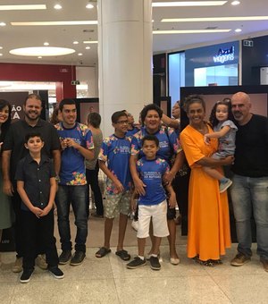 APAE realiza exposição 'O Autismo Não Tem Cara' no Parque Shopping Maceió