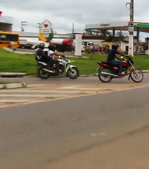 [Vídeo] Motoristas desrespeitam sinalização de trânsito em acesso para Arapiraca