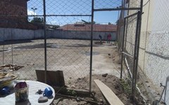 Operários ainda trabalham na reforma da escola em Barra Grande