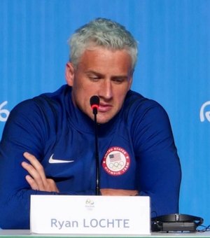 Comitê Olímpico dos EUA confirma suspensão de Lochte e devolução de bônus por medalhas