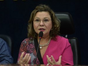 Tereza Nelma quer ampliação do auxílio emergencial por mais 12 meses