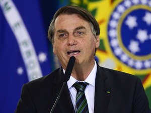 País está no limite do endividamento e deve voltar à normalidade, diz Bolsonaro