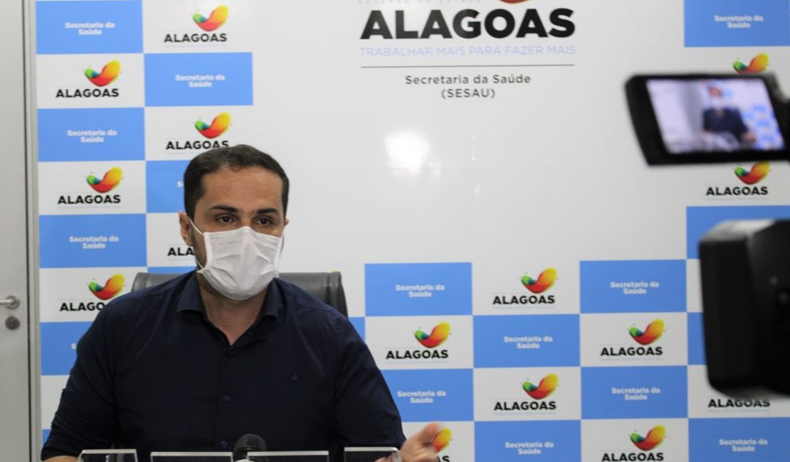 “Alagoas está pronta”, afirma Ayres após aprovação de vacinas pela Anvisa