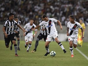 Apalavrado com o Vasco, Nenê encaminha rescisão com o Fluminense