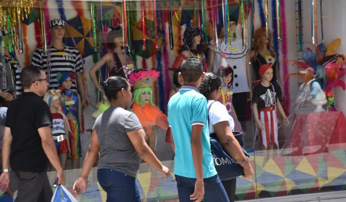 No carnaval comércio terá horário diferenciado no interior e na capital