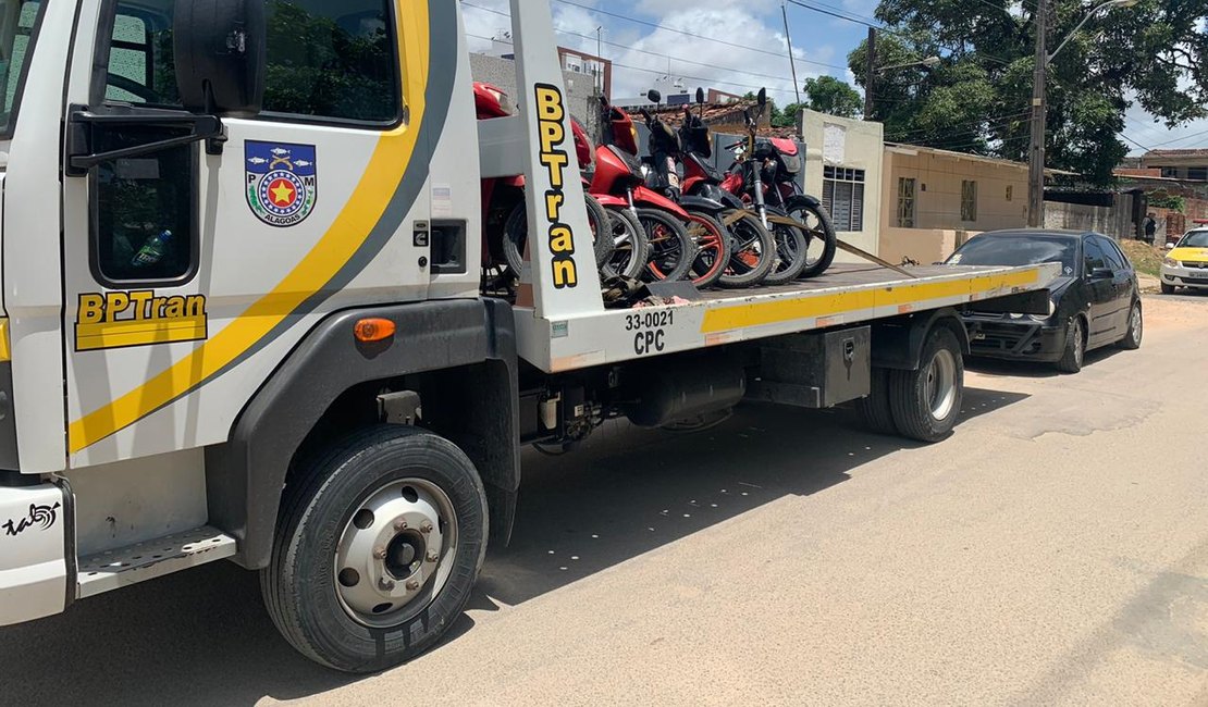 Sete motocicletas e um carro são apreendidos na Feirinha do Tabuleiro
