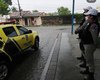 Denúncia leva à apreensão de drogas no bairro do Jacintinho