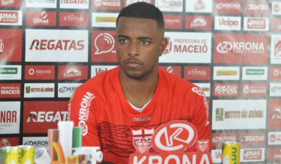 Volante do CRB quer vitória sobre o Figueirense em busca de acesso