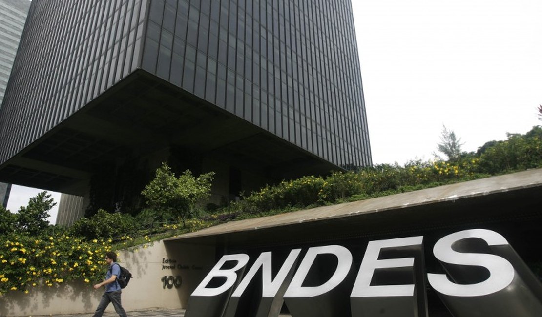 Calote:  Cuba e Venezuela devem R$ 3,5 bilhões ao BNDES
