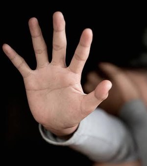 Após denúncia de menina de 12 anos, padrasto é preso por estupro no Sertão