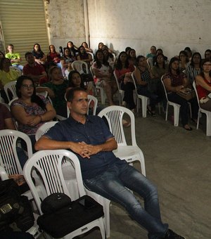 Lagoa da Canoa parabeniza professores do município