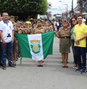 Prefeito acompanha desfile cívico militar em Arapiraca