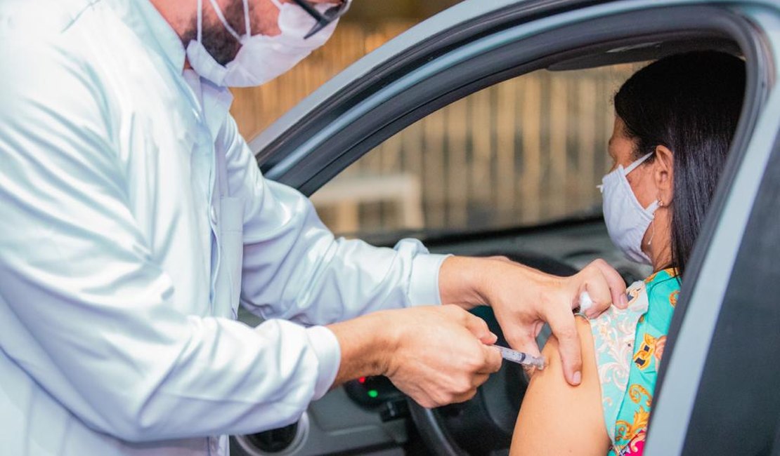 Maceió é a 1ª capital do país a concluir vacinação de pessoas com comorbidades