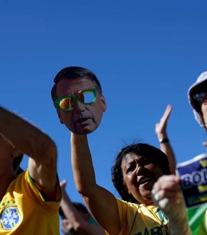 Manifestação em apoio a Moro leva milhares de pessoas a Copacabana